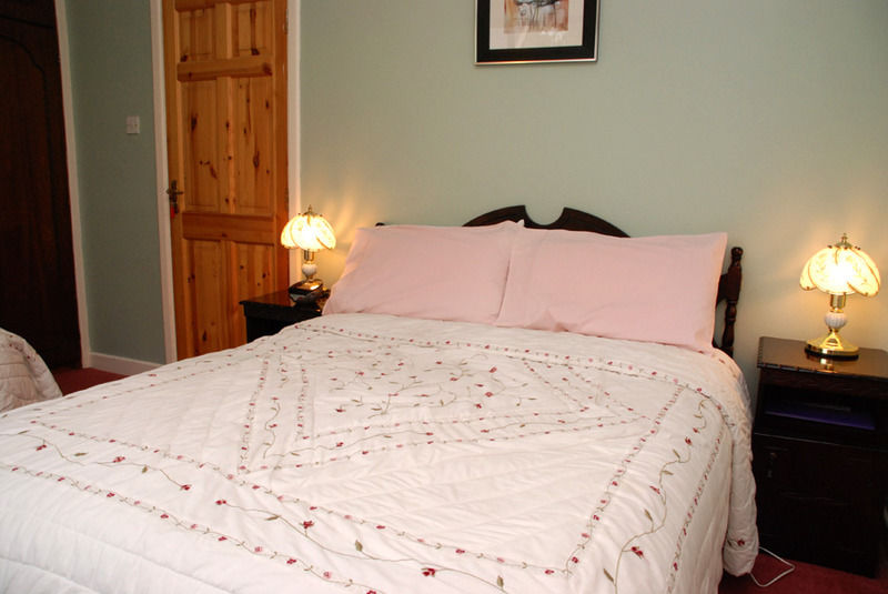 The Bungalow Farmhouse Clomantagh Exteriér fotografie